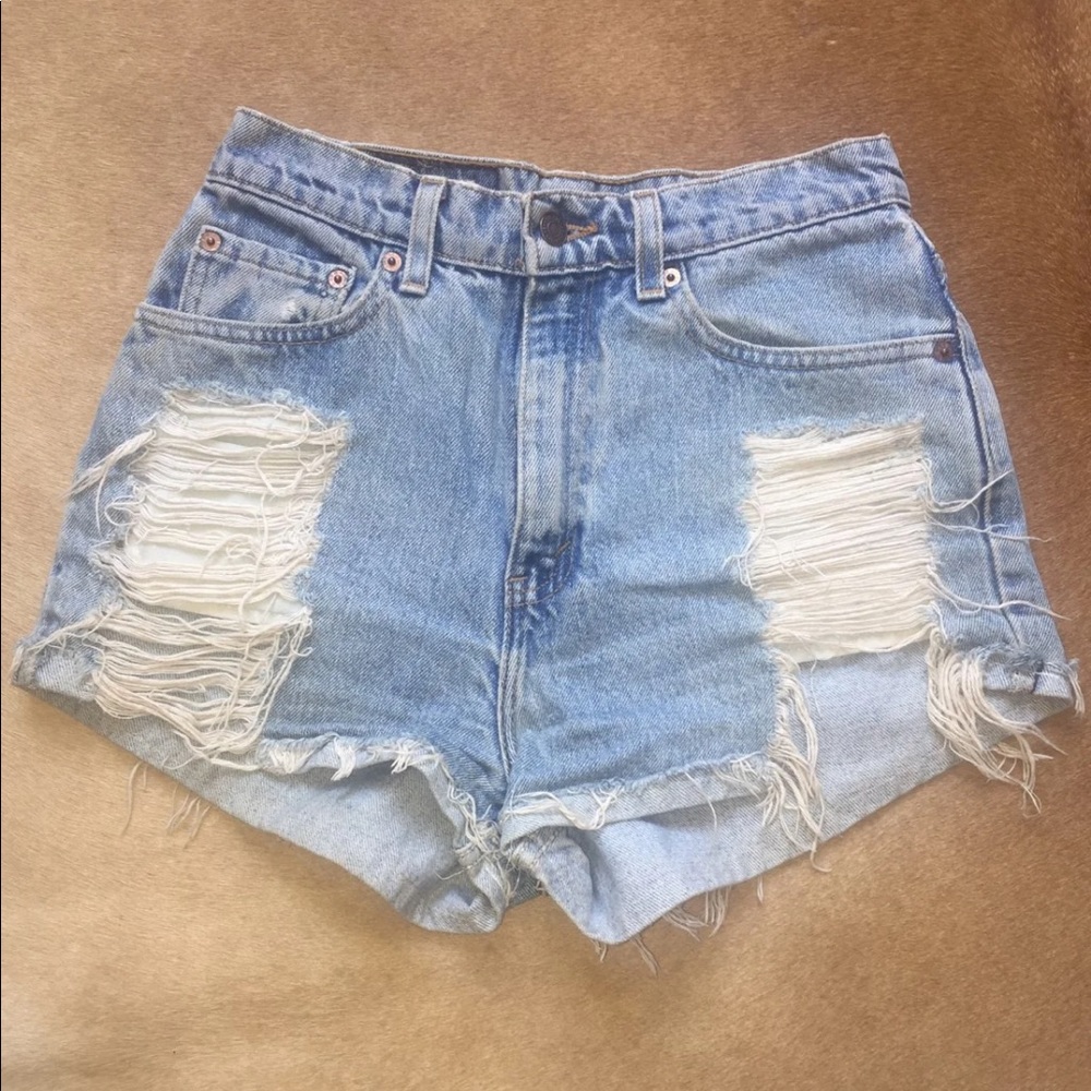 SOLD!!! Vintage High Rise Levi’s